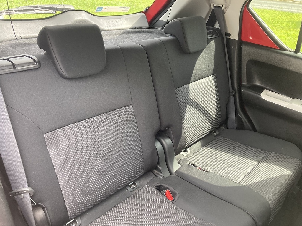 Suzuki Ignis Dualjet Mhev Sz5 Red #4