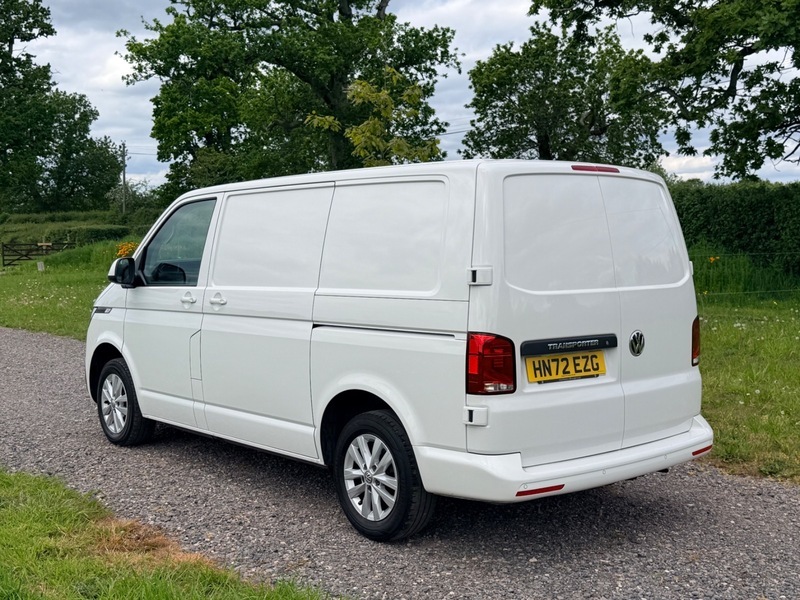 Volkswagen Transporter 2.0 Tdi T30 Highline HN72EZG White #5