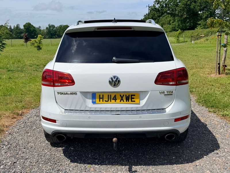 Volkswagen Touareg 3.0 Tdi V6 Bluemotion HJ14XWE White #6