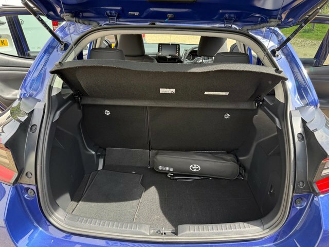Toyota Yaris Vvt-h Design Hatchback MK73XAG Blue #5