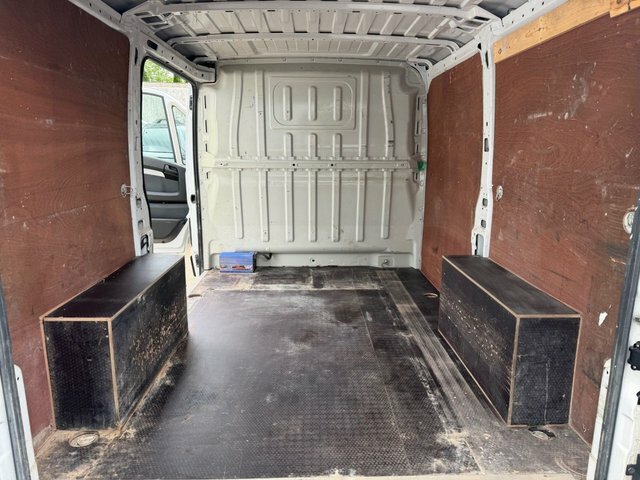 Citroen Relay Bluehdi 30 Enterprise Panel CF71NDO White #4