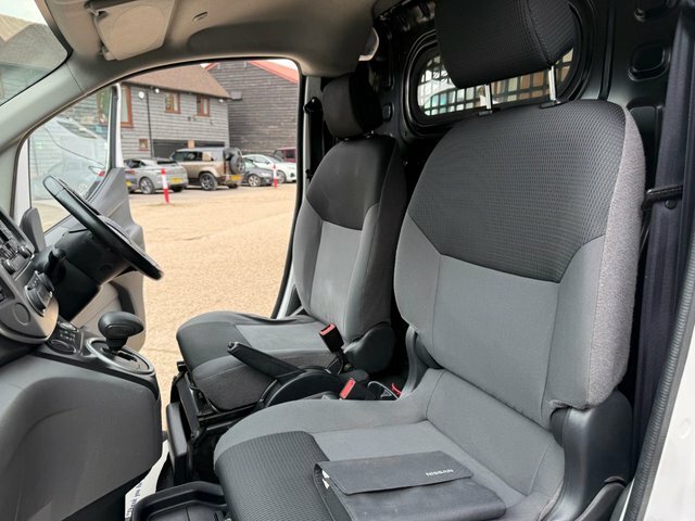 Nissan e-NV200 E-nv200 Tekna Rapid Silver #19