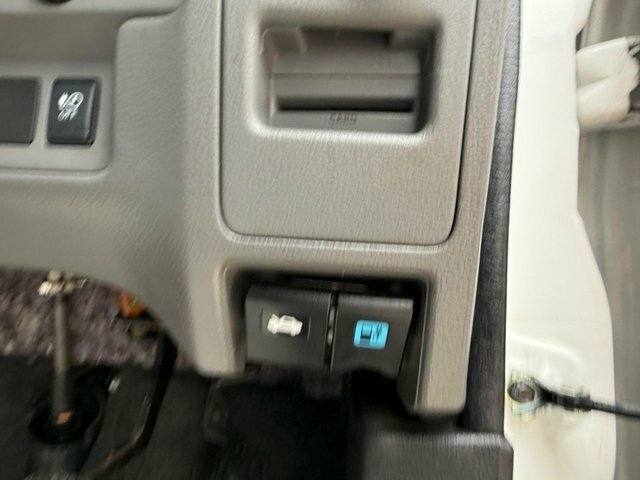 Nissan e-NV200 E-nv200 Tekna Rapid Silver #28