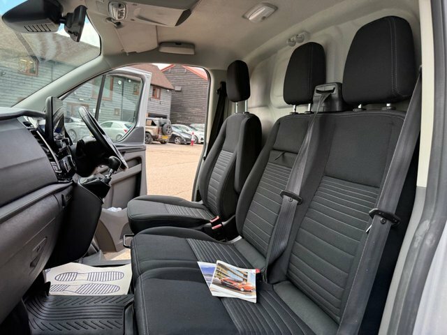 Ford Transit Custom 300 Ecoblue Limited L2 BT22DWL Silver #3