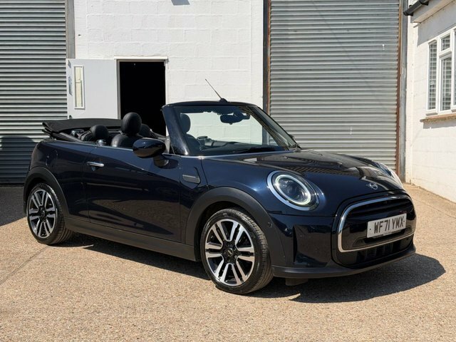Mini Convertible Cooper Exclusive Convertible Black