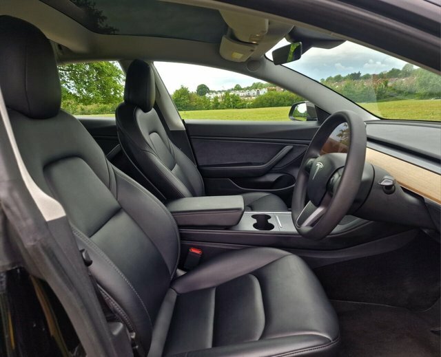 Tesla Model 3 Motor Performance Saloon WM70KCV Black #6