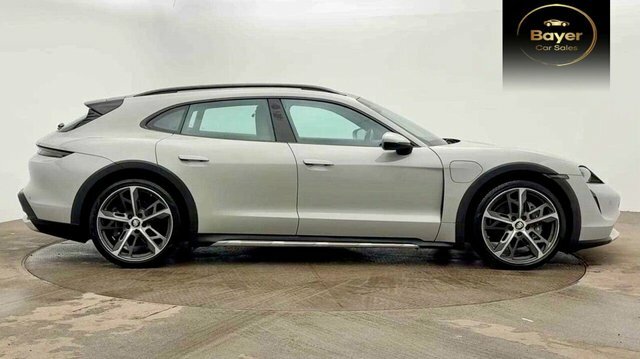 Porsche Taycan Plus 93.4Kwh 4 Cross Grey