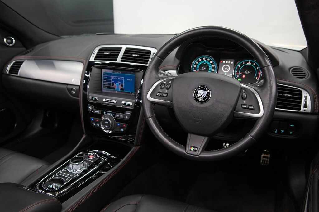 Jaguar XK Automatic NA14PHU White #3