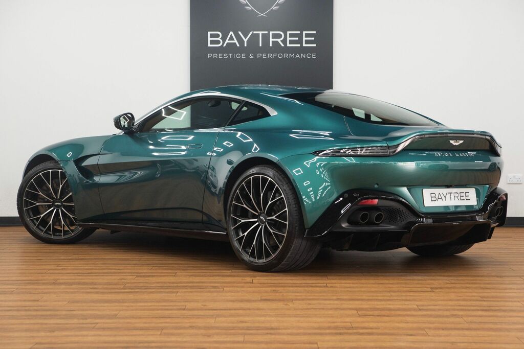Aston Martin Vantage Automatic NJ22EVN Green #2