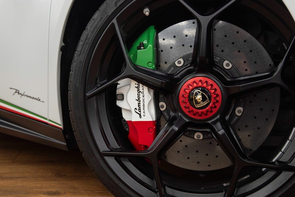 Lamborghini Huracan Automatic White #6