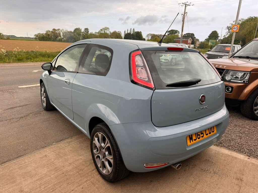 Fiat Punto Hatchback 1.2 Punto 3-Door 1.2 8V 69Hp Easy 2015 Blue #2