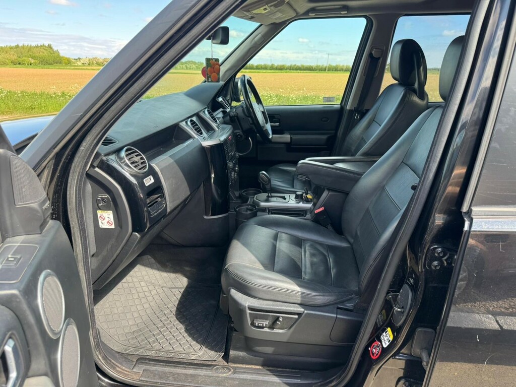 Land Rover Discovery 3 Suv 2.7 Td V6 Hse 2009 Black #6