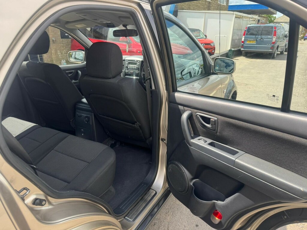 Kia Sorento 2.5 Crdi Xe Black #13