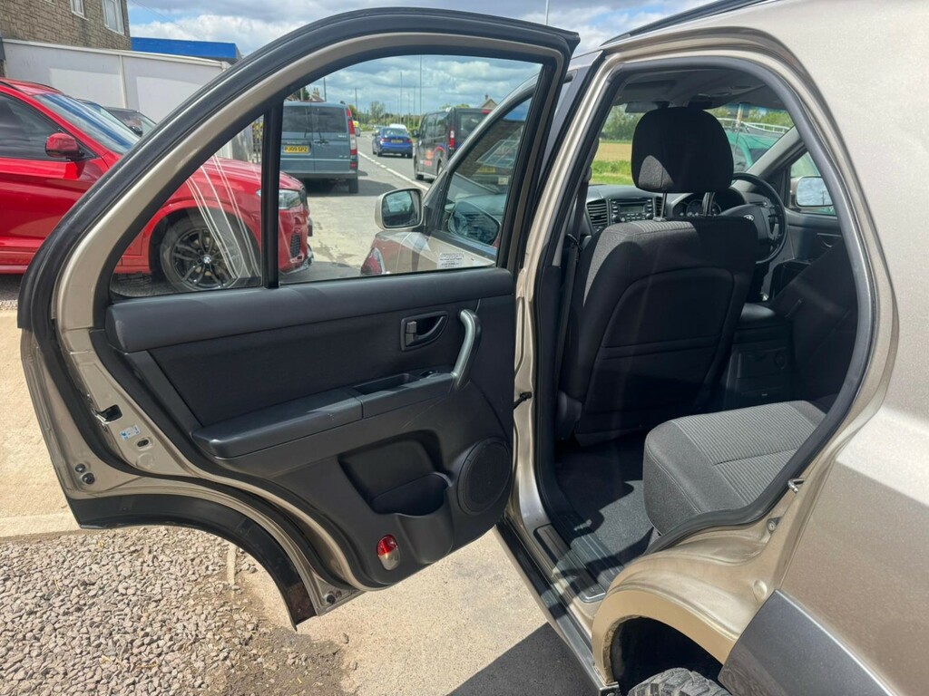 Kia Sorento 2.5 Crdi Xe Black #16