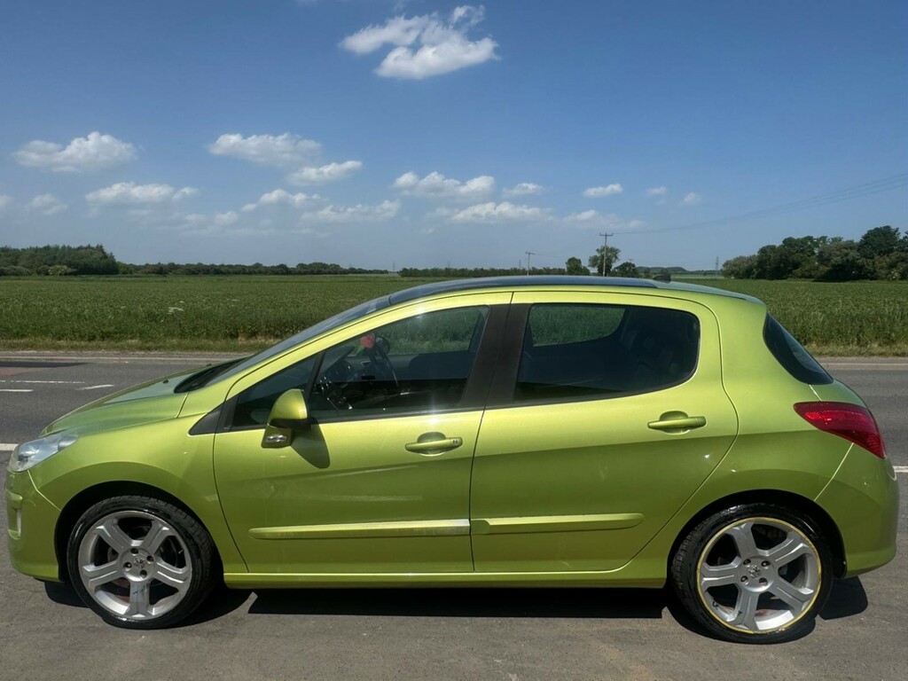 Peugeot 308 Hatchback 1.6 Thp Gt 2008 Yellow #4