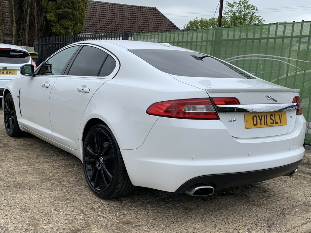 Jaguar XF 3.0 D S V6 Premium Luxury OY11SLV White #6