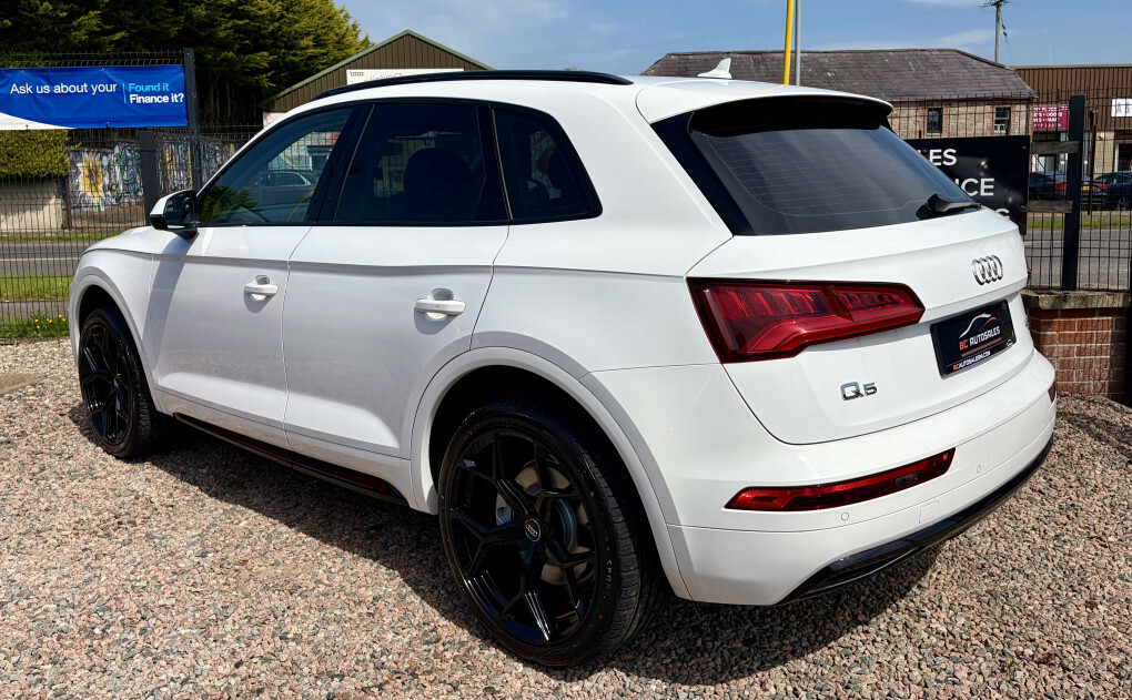 Audi Q5 Sport RL19LWP White #3