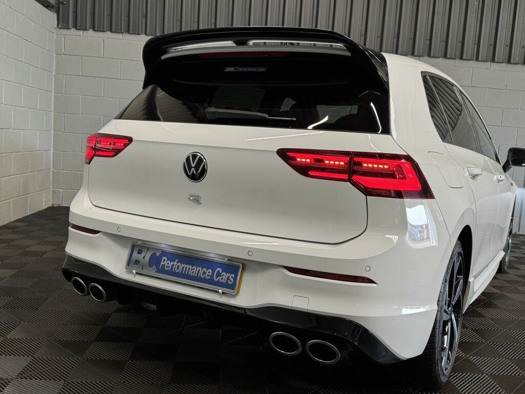 Volkswagen Golf Hatchback 2.0 Tsi R 202222 VN22WFW White #2