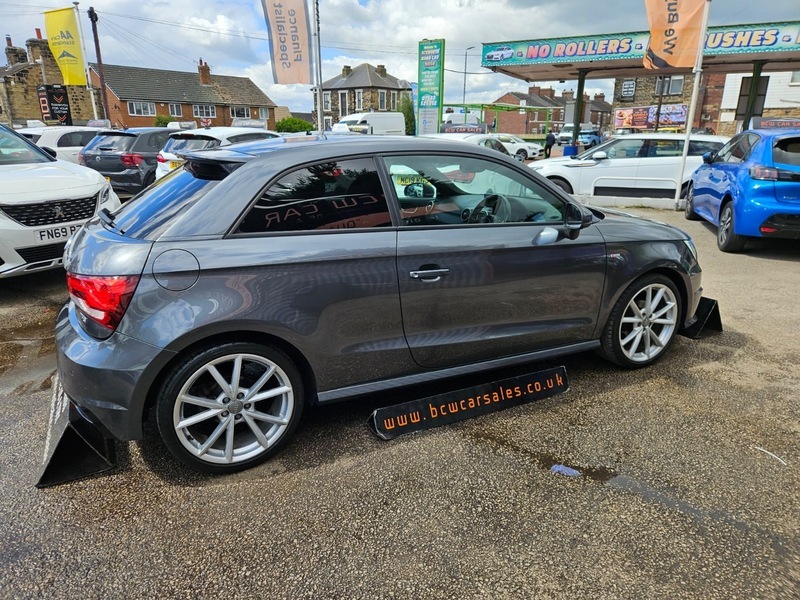 Audi A1 Tfsi S Line Black SM68AEZ Grey #4