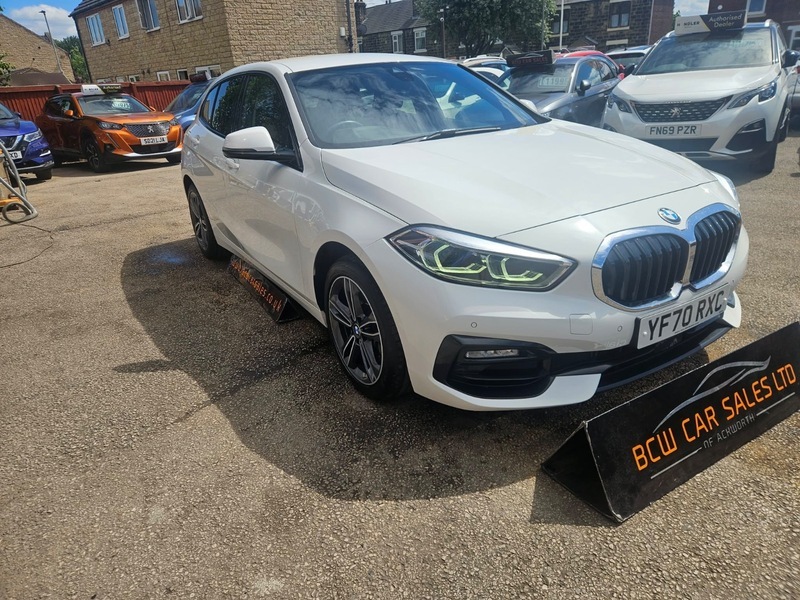 BMW 1 Series 120D Xdrive Sport YF70RXC White #2
