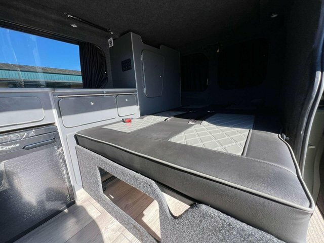 Vauxhall Vivaro Pop Top Fridgerock Roll Bed Kitchen ML18VKK Green #6