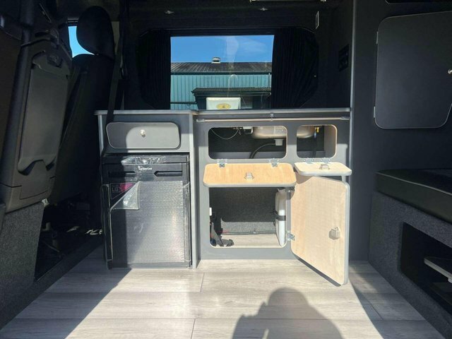 Vauxhall Vivaro Pop Top Fridgerock Roll Bed Kitchen ML18VKK Green #5
