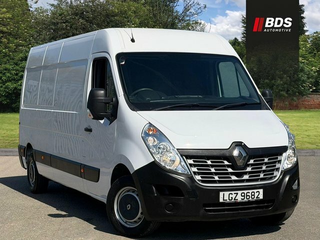 Renault Master 2.3 Dci 35 Business Fwd Lwb Medium Roof Euro 6 White