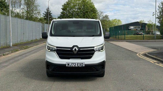 Renault Trafic 2.0 Dci Blue Sl28 Business Panel Van Ma MJ72EXD White #2