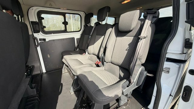 Ford Transit Custom 2.0 320 Trend Kombi Euro 6 9 Seat PX68ZBV White #5