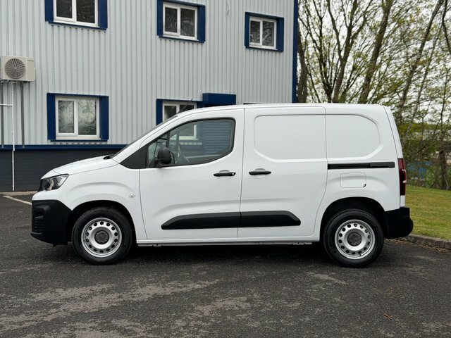 Peugeot Partner 1.5 Bluehdi 1000 Professional Premium Standard P MP73FPO White #4