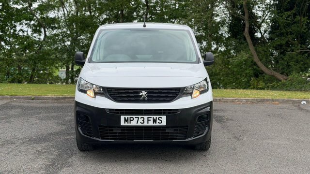 Peugeot Partner 1.5 Bluehdi 1000 Professional Premium Standard P MP73FWS White #2
