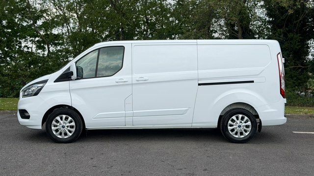 Ford Transit Custom 2.0 300 Ecoblue Limited L2 H1 Euro 6 Ss MM73CXB White #4