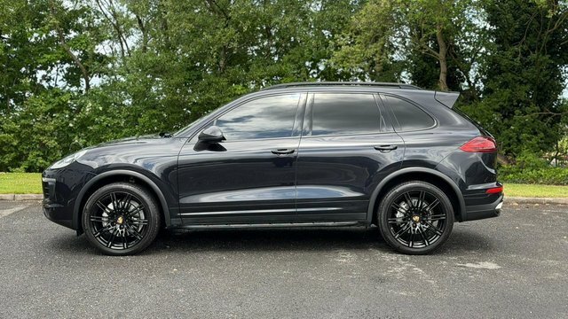 Porsche Cayenne 3.0 Td V6 Tiptronics 4Wd Euro 6 Ss NX15GYG Black #4