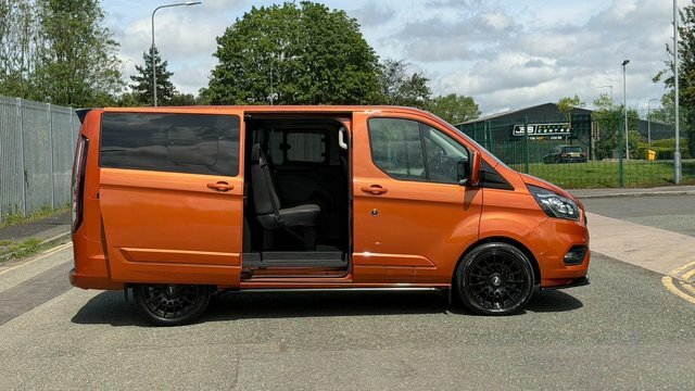 Ford Transit Custom 2.0 320 Ecoblue Limited Crew Van L1 H1 Euro 6 CU19LBZ Orange #2
