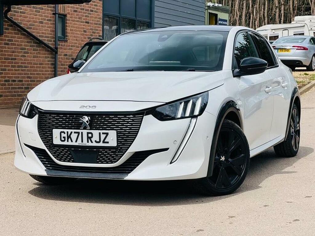 Peugeot 208 Hatchback 1.2 Puretech Gt Premium Euro 6 Ss GK71RJZ White #2