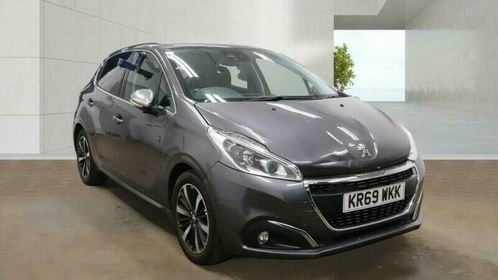 Peugeot 208 Hatchback 1.2 Puretech Tech Edition Euro 6 Ss 5 Grey