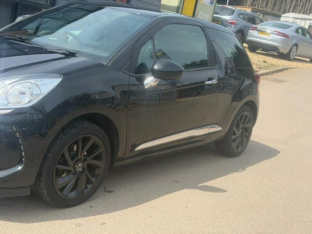 DS DS 3 Hatchback 1.2 Puretech Connected Chic Euro 6 LD67EWY Black #5