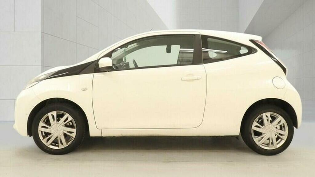 Toyota Aygo Hatchback 1.0 Vvt-i X-pression Euro 5 Euro 5 GF15BWN White #5