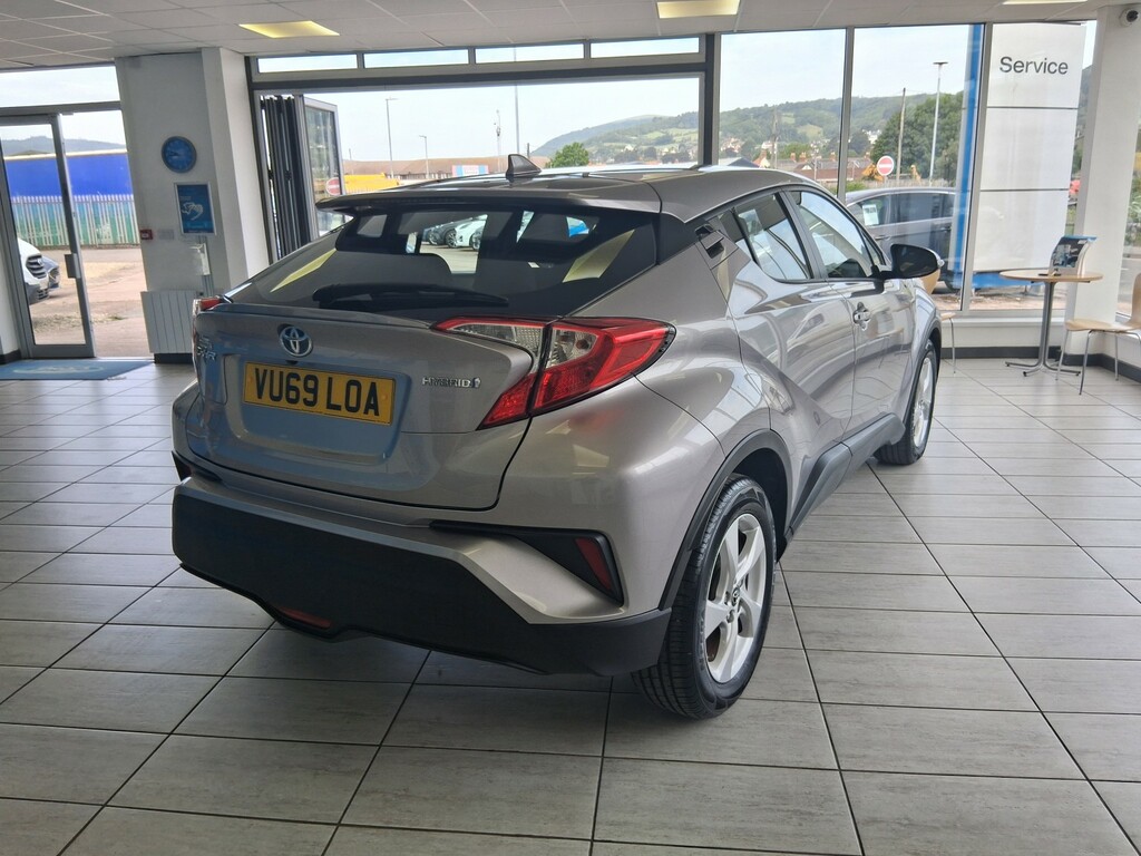 Toyota C-Hr 1.8 Vvt-h Icon Silver #4
