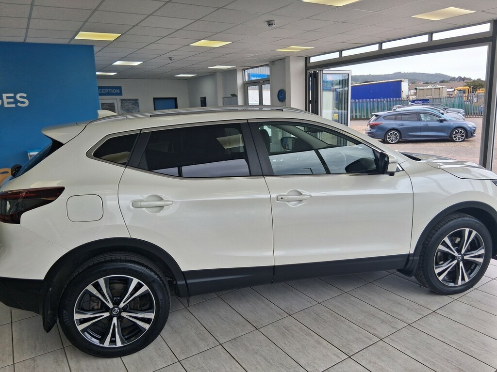 Nissan Qashqai 1.3 Dig-t N-connecta WF21OGE White #5