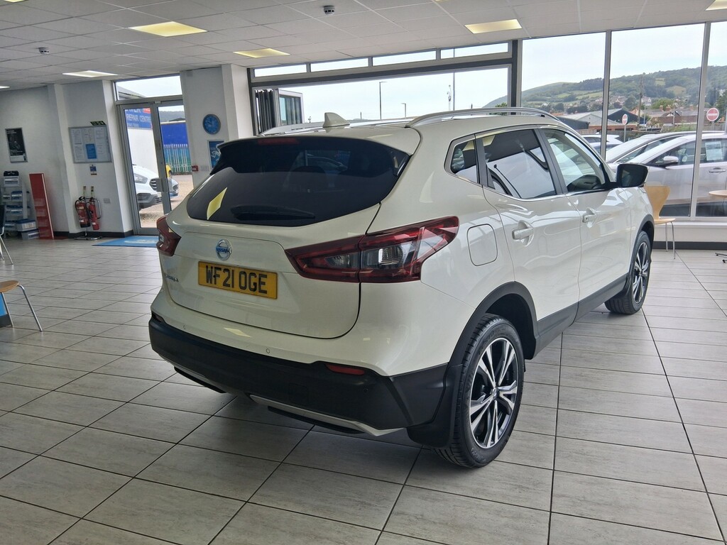 Nissan Qashqai 1.3 Dig-t N-connecta WF21OGE White #4