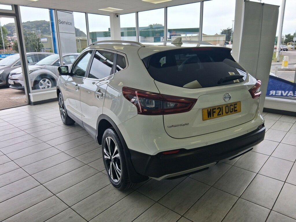 Nissan Qashqai 1.3 Dig-t N-connecta WF21OGE White #3
