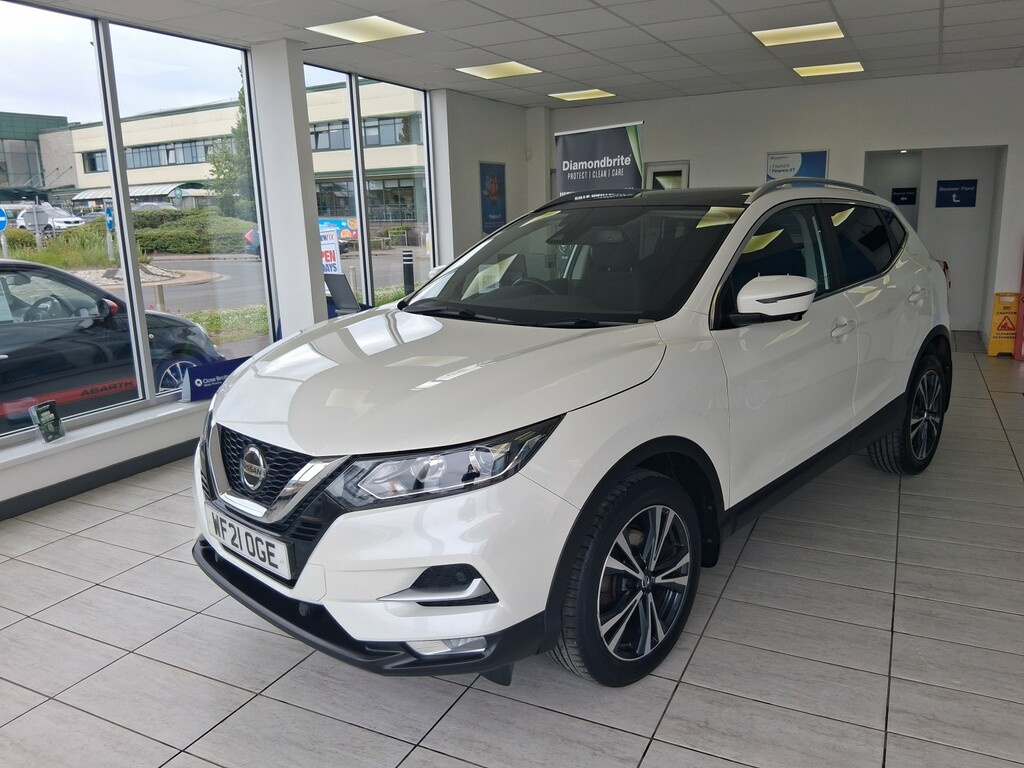 Nissan Qashqai 1.3 Dig-t N-connecta WF21OGE White #2