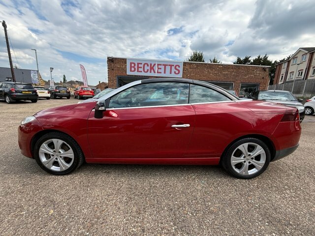 Renault Megane Tce Dynamique Tomtom Convertible Red #4