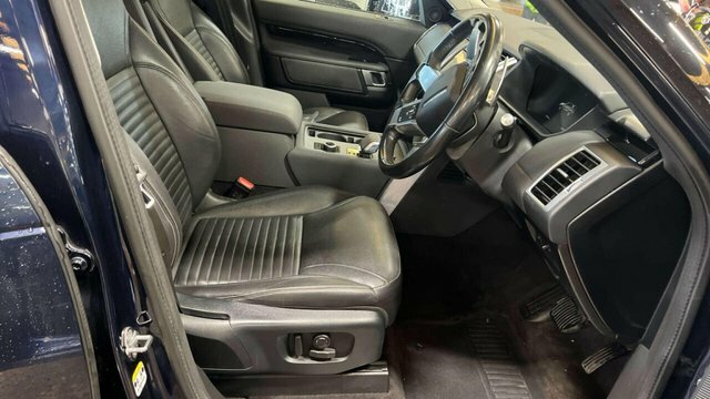 Land Rover Discovery 3.0 Discovery S D RO21FHW Blue #2