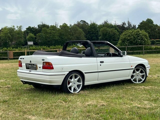 Ford Escort LX White #9