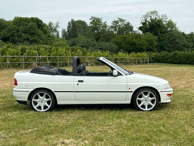 Ford Escort LX White #11