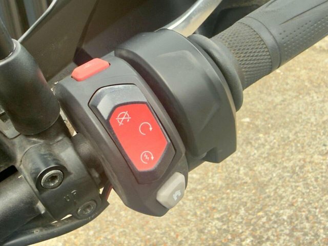 Triumph  Triple 1050 Rs Black #4