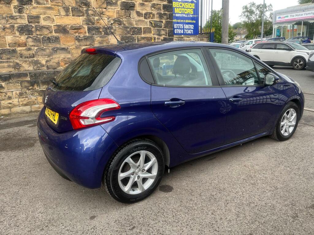 Peugeot 208 Hatchback 1.4 Hdi Active Euro 5 201363 MT63FHL Blue #4