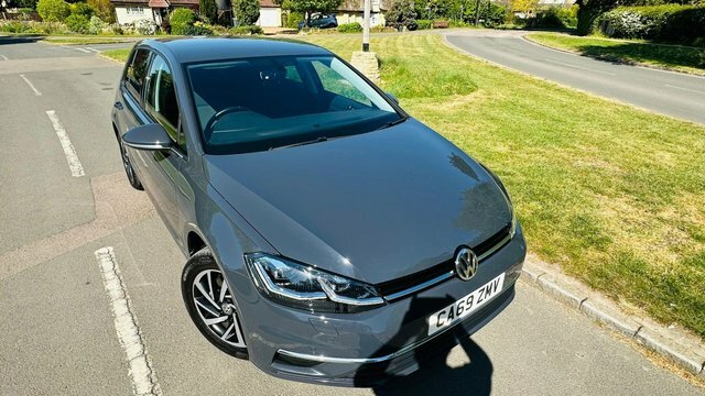 Volkswagen Golf 1.5 Tsi Evo Match Edition Hatchback Dsg CA69ZMV Grey #3